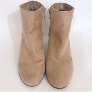 Libby Edelman Ankle Boots Suede Tan Le Violet